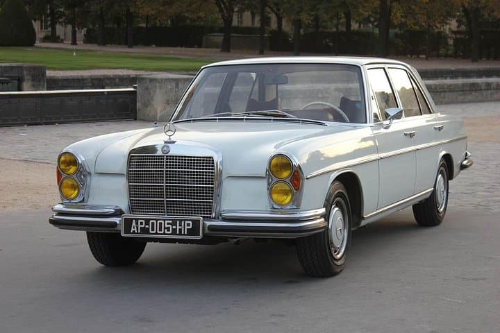 Private Paris guided Tour by classic 1970 Mercedes S Class — photo 3
