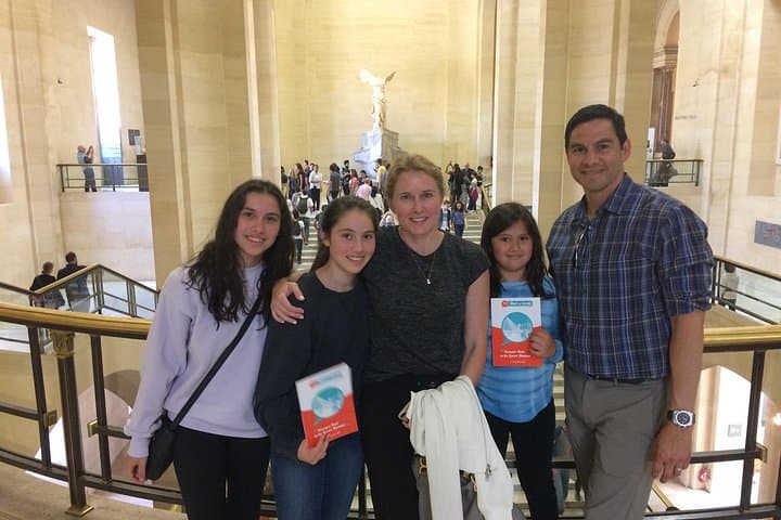 Louvre Museum Guided Family Treasure Hunt — photo 1