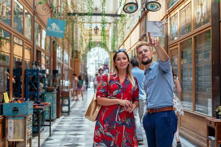 PRIVATE TOUR: Highlights & Hidden Gems of Paris With Locals — photo 3