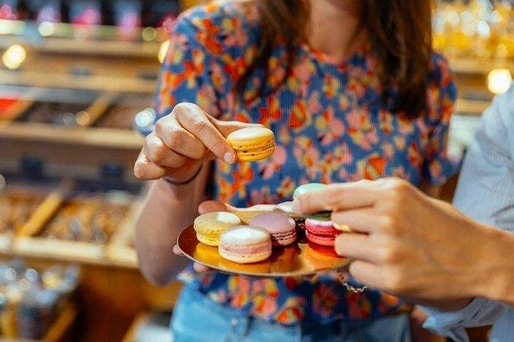 The Sweet Pastry With Locals PRIVATE Tour of Paris in Le Marais District — photo 3