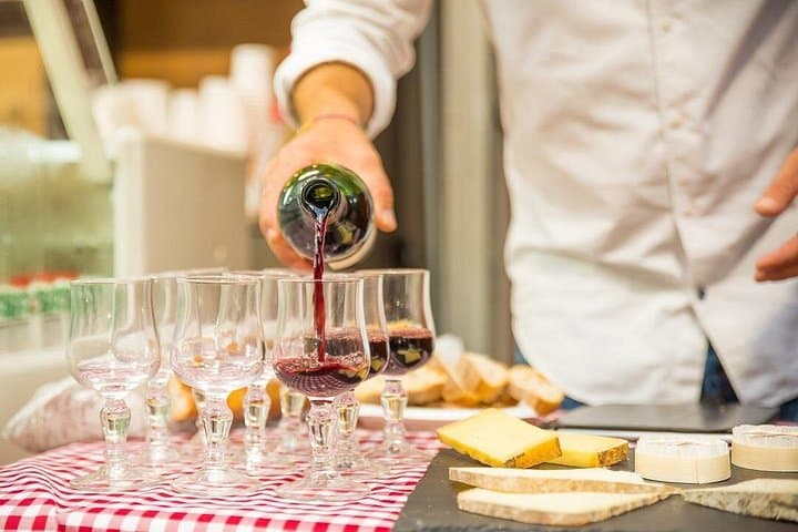 Paris Le Marais District Original Food and Wine Tasting Tour — photo 4