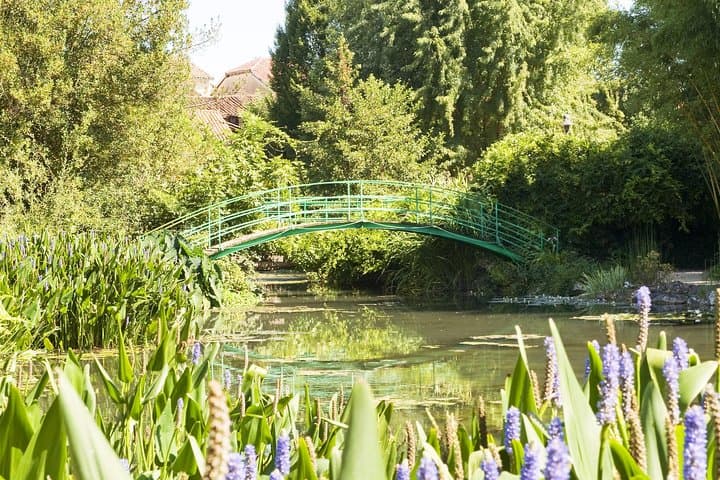 Giverny Small-Group Half Day Trip with Monet’s Gardens from Paris — photo 1