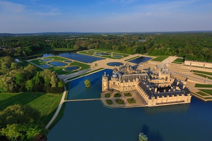 Chantilly Castle - Transportation Private Trip — photo 6