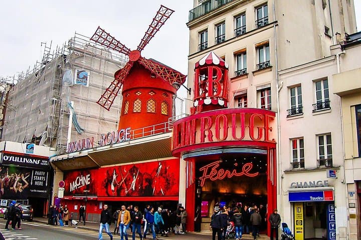 Montmartre Walking Tour with a Private Local Guide — photo 3