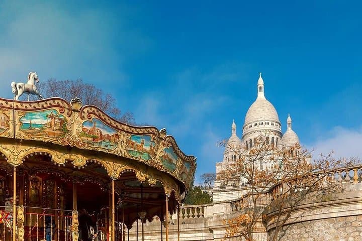 Artists in Montmartre & Sacred heart private tour