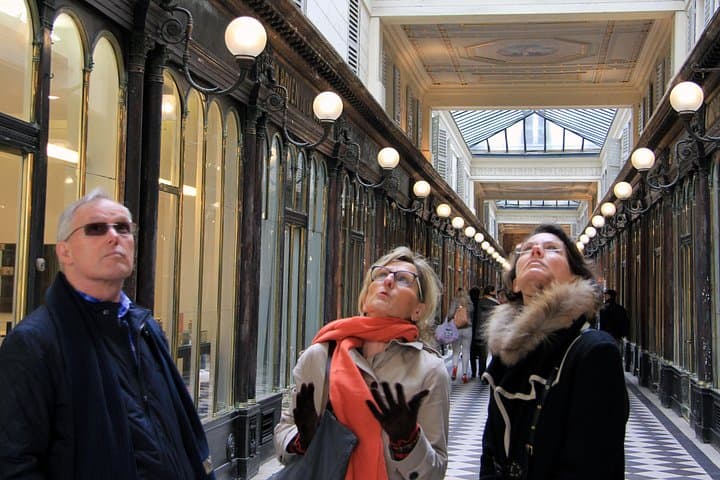 Paris Covered Passages Small-Group Walking Tour with Wine Tasting — photo 2