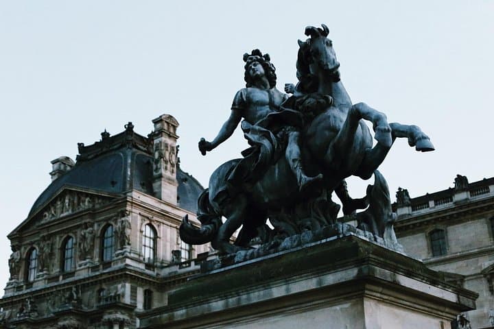 Louvre Museum Premium Guided Tour 6 GUESTS MAX Entry Included — photo 18