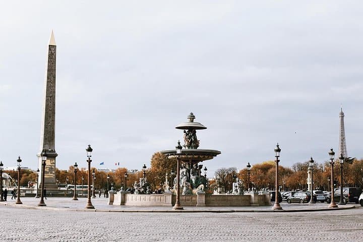 Paris City Center Tour with Notre Dame Semi Private 12ppl Max — photo 12