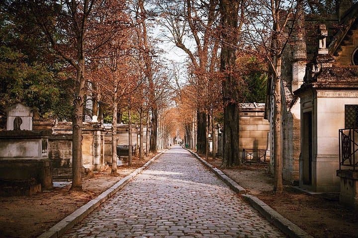 Pere Lachaise Cemetery Paris Exclusive Guided Walking Tour — photo 7