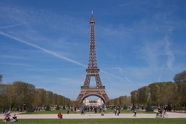 Eiffel Tower Guided Tour with Summit Access — photo 4