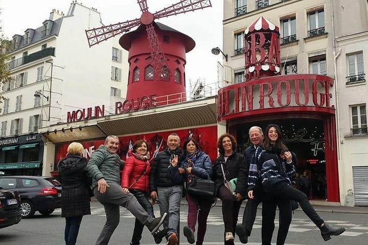 Montmartre & Sacré Coeur Private Historical 2-Hour Walking Tour in Paris — photo 4