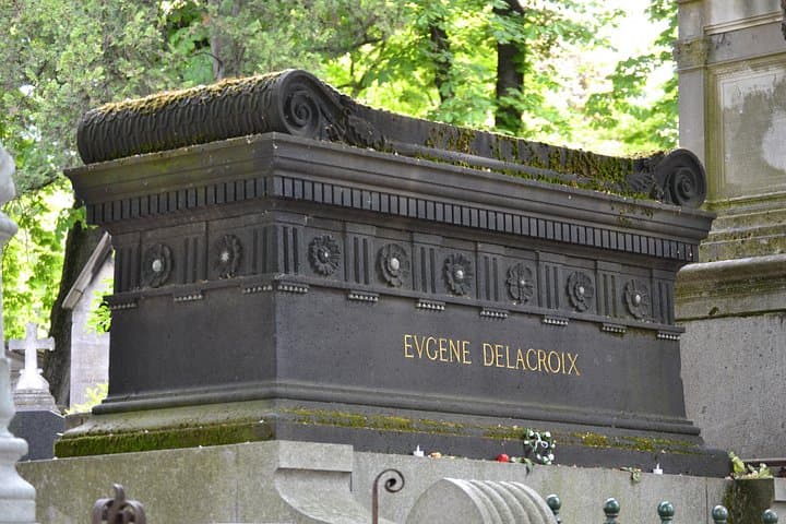 Pere Lachaise Cemetery Walking Tour in Paris — photo 6