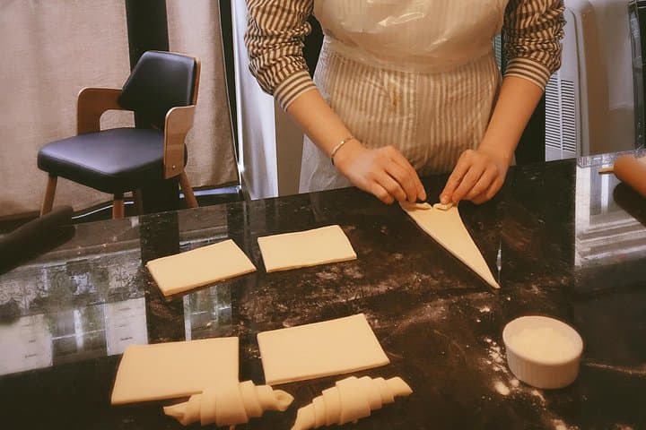 Paris Croissant and Breakfast Pastry Class with a French Chef — photo 5