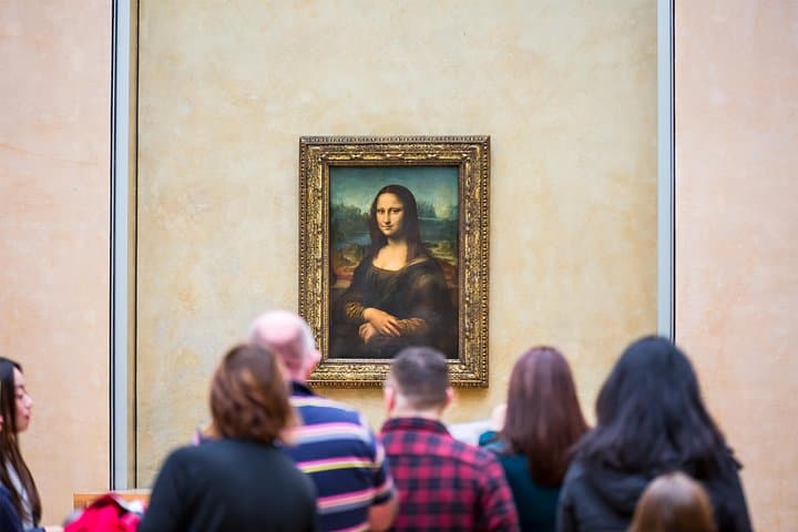 Guided Tour of the Louvre Museum with Seine River Cruise Ticket — photo 10