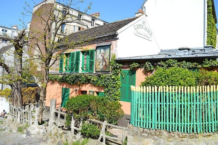 Montmartre & Sacré Coeur Private Historical 2-Hour Walking Tour in Paris — photo 6