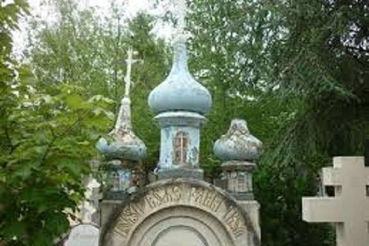 Russian cemetery of Sainte Geneviève des Bois (from your hotel in Paris) — photo 3