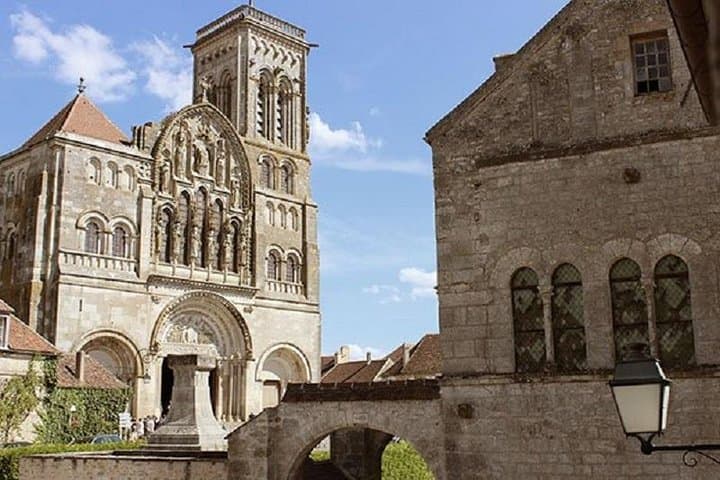 BURGUNDY: VEZELAY & FONTENAY ABBEY - Private day trip from Paris by Train — photo 1
