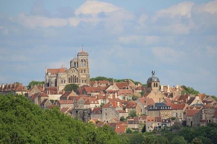 BURGUNDY: VEZELAY & FONTENAY ABBEY - Private day trip from Paris by Train — photo 3