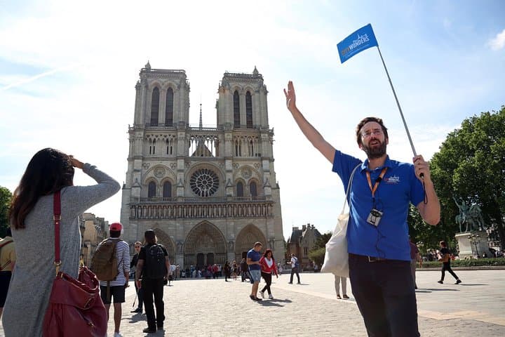 Notre-Dame Tour with Access to the Cathedral — photo 2