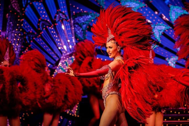 Moulin Rouge Dinner Show with Champagne and Drop Off — photo 3