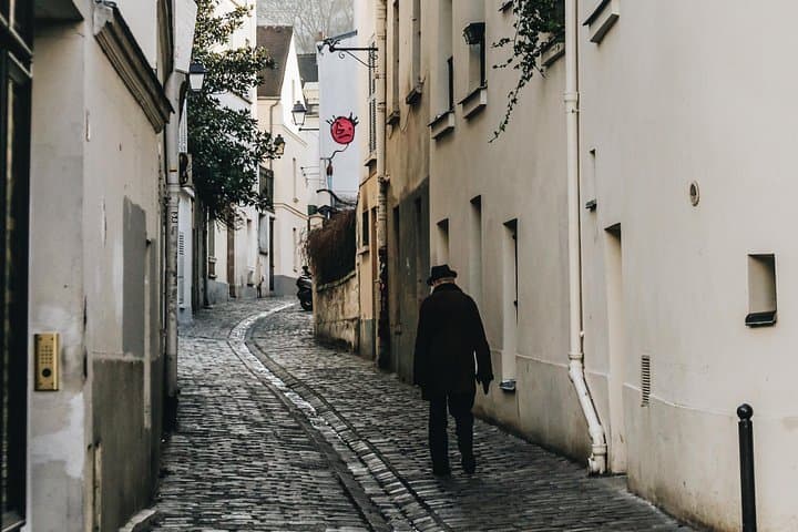 Montmartre and Sacré-Cœur Walking Tour with a Local Guide — photo 3