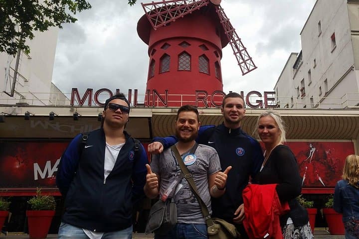 Montmartre & Sacré Coeur Private Historical 2-Hour Walking Tour in Paris — photo 15
