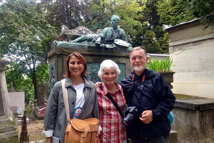 Private Guided Tour to Père Lachaise Cemetery in Paris — photo 16