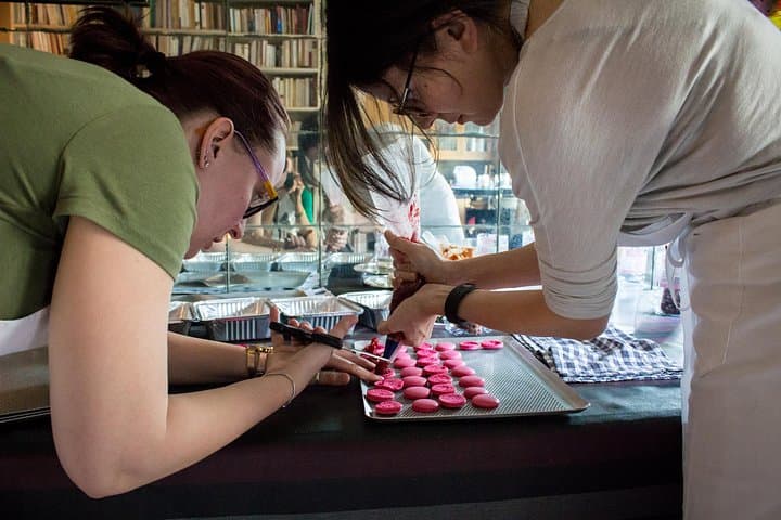 Paris French Macarons Small Group Baking Class with a Chef — photo 6