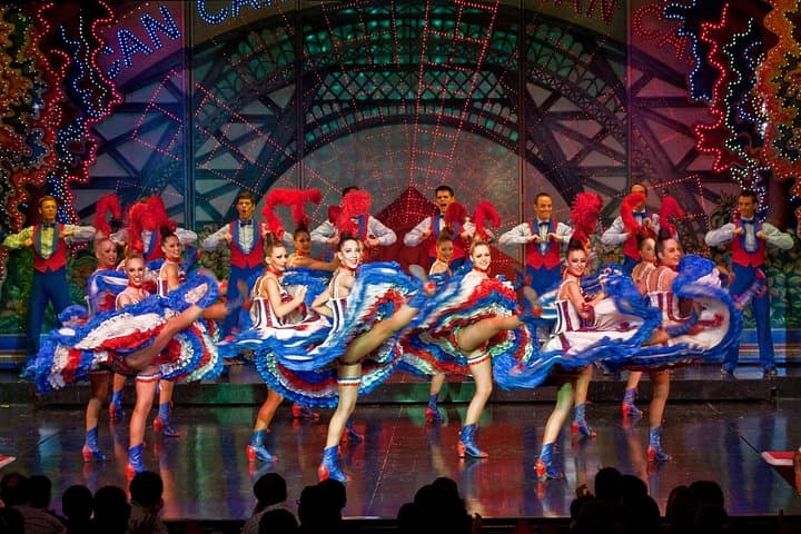 Moulin Rouge Dinner Show with Champagne and Drop Off — photo 5