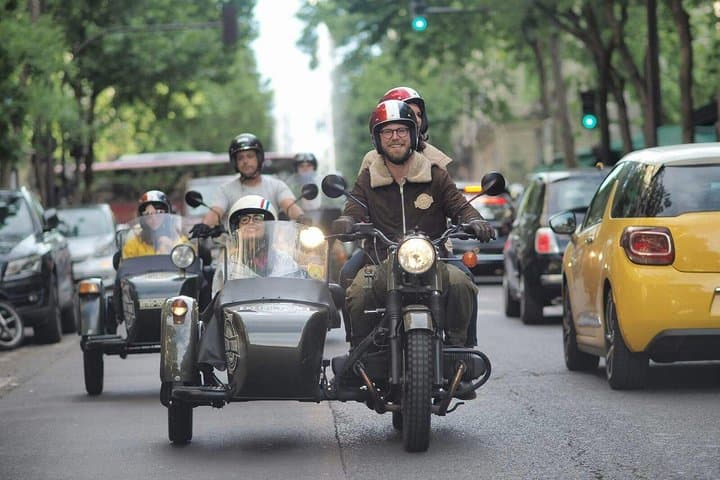 Paris Highlights city tour on a vintage Sidecar Motorcycle — photo 4