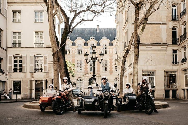 Paris Private Vintage Half Day Tour on a Sidecar Motorcycle — photo 9