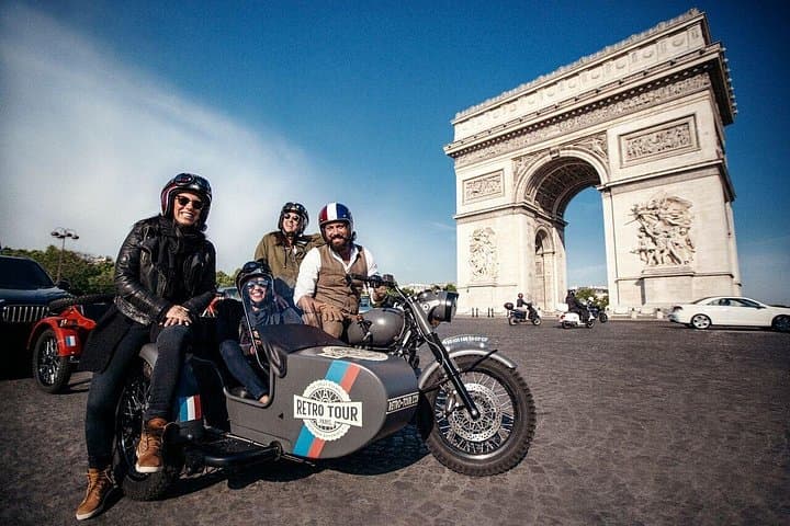 Paris Private Vintage Half Day Tour on a Sidecar Motorcycle — photo 2