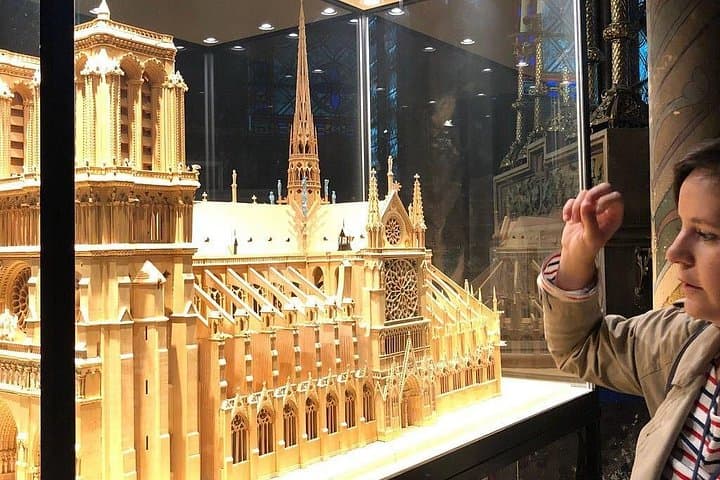 Paris City Center with Notre Dame interior Exclusive Walking Tour — photo 16