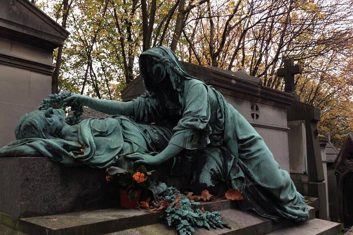 Pere Lachaise Cemetery Paris Exclusive Guided Walking Tour — photo 10