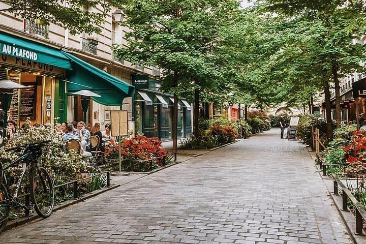 Marais District and Jewish Quarter Exclusive Guided Walking Tour — photo 1