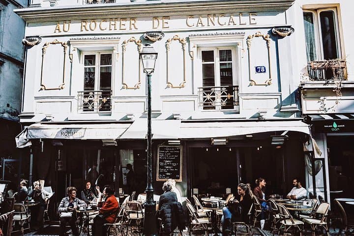 Marais District and Jewish Quarter Exclusive Guided Walking Tour — photo 9