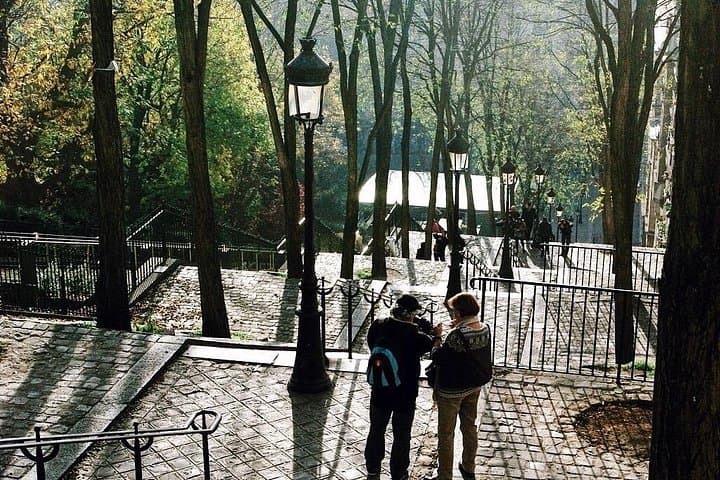 Montmartre District and Sacre Coeur - Exclusive Guided Walking Tour — photo 2