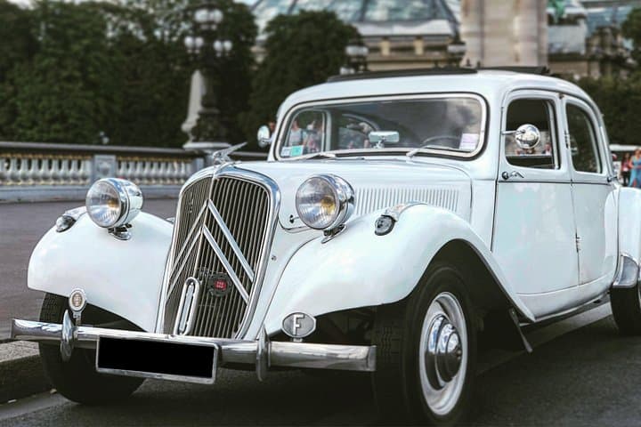 Paris Private Guided Tour in a Vintage Car with Driver — photo 11