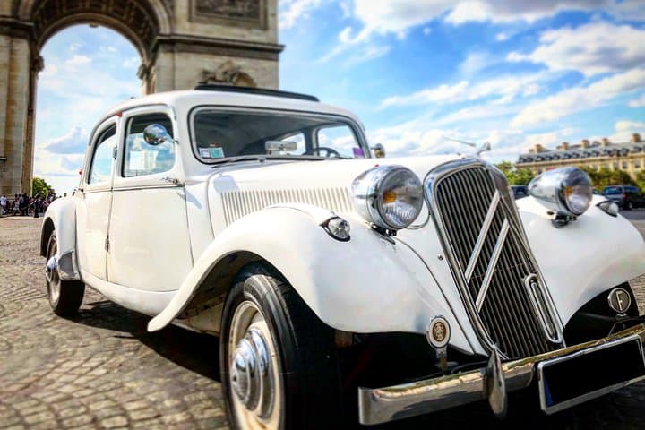 Paris Private Guided Tour in a Vintage Car with Driver — photo 14
