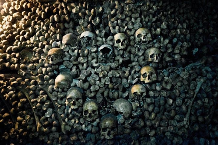 Paris Catacombs Tour with VIP Access to Restricted Areas — photo 9