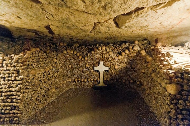 Paris Catacombs Tour with VIP Access to Restricted Areas — photo 6