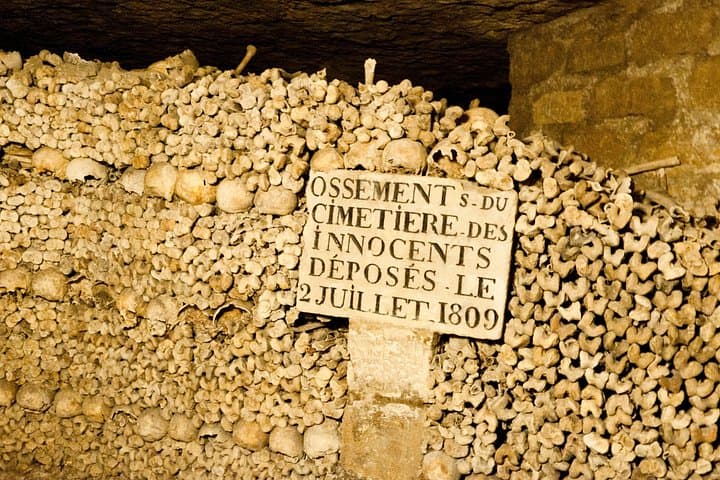 Paris Catacombs Tour with VIP Access to Restricted Areas — photo 1