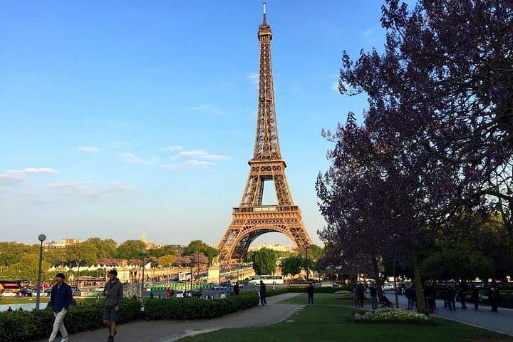 Eiffel Tower Tour with Optional Summit and Seine River Cruise — photo 13