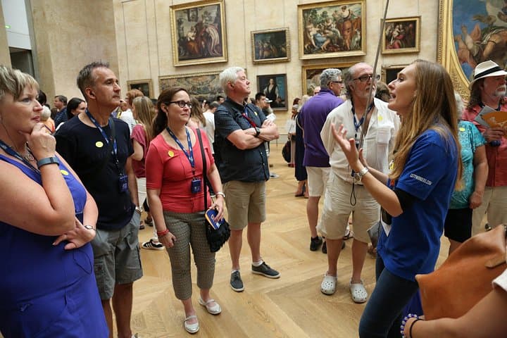 Louvre Museum Masterpieces Guided Tour with Access — photo 7