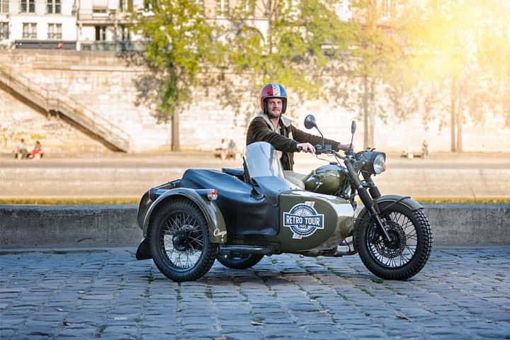 Paris Private Vintage Half Day Tour on a Sidecar Motorcycle — photo 10