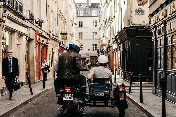 Paris Private Vintage Half Day Tour on a Sidecar Motorcycle — photo 3