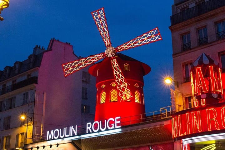 Moulin Rouge Dinner Show with Champagne and Drop Off — photo 9