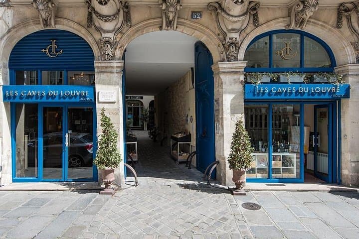 Paris Ten Wines and Ten Cheeses Tasting in a Royal Cellar — photo 7