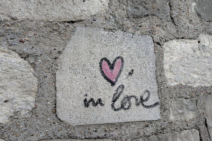 Paris Romantic Montmartre: Love Story Exploration Game and Tour — photo 14