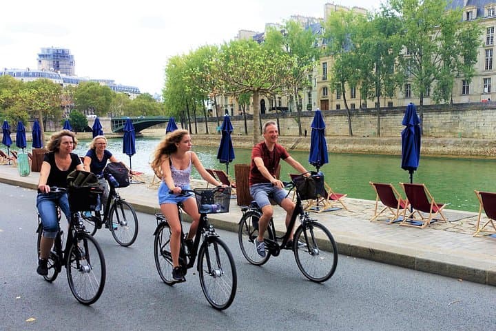 Paris: Charming Nooks and Crannies Bike Tour — photo 3